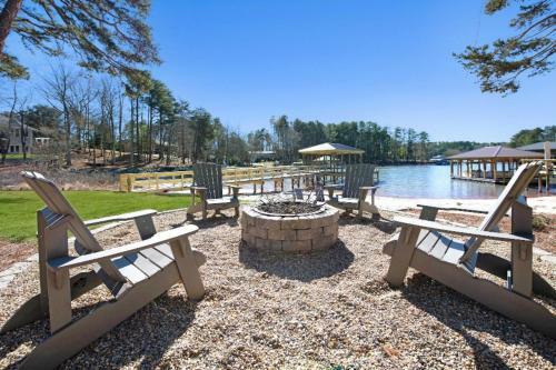 Blarney Bay By Stay Lake Norman