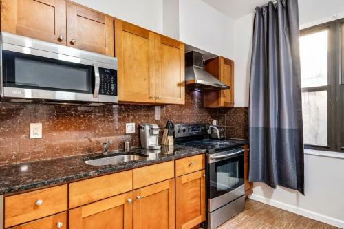 Apartamento Cozy And Stylish 2bd Apt With Great Location!