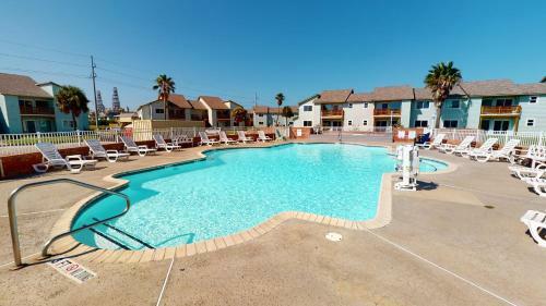 Apartamento Ah-a202 Second Floor Condo, Newly Remodeled, Overlooks Shared Pool