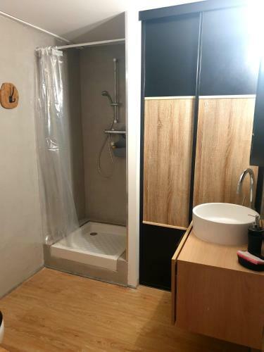 Apartamento Petit Bijou Perch� Au C?ur de S�te