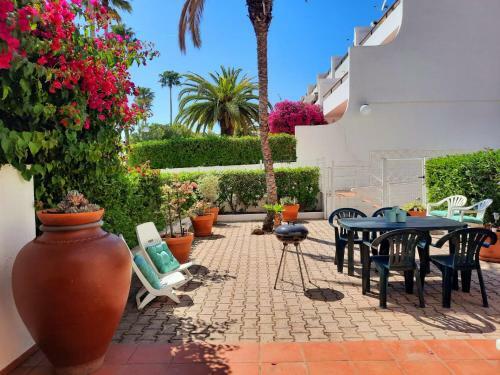 Apt 6 People - Large Private Terrace And Swimming Pool