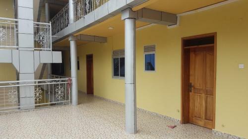 Hotel Dot Com Entebbe