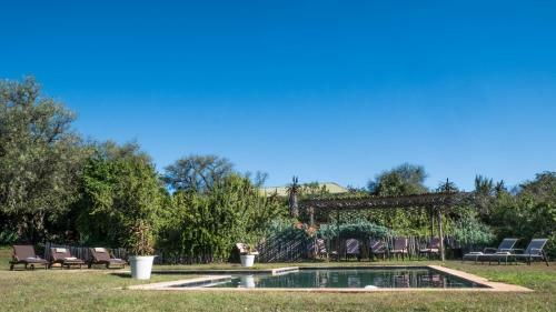 Leeuwenbosch Shearers Lodge - Amakhala Game Reserve