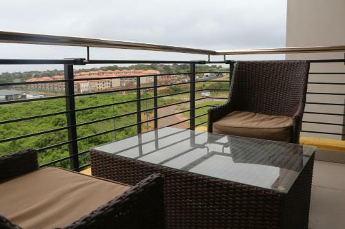 Cyro Apartments At Central Park