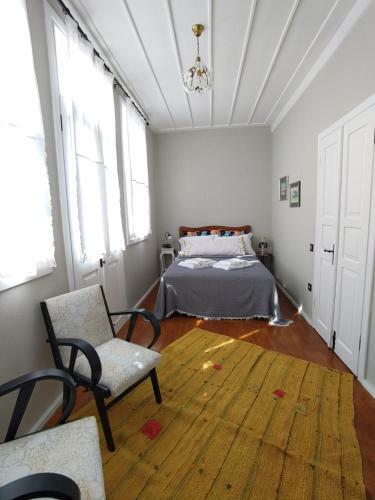 Bed & Breakfast Masal By Fadesign