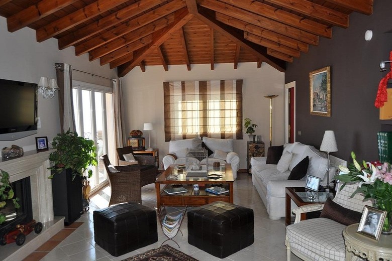 Hostal Welcome Inn Nerja Guest House Luxury Bed & Breakfast