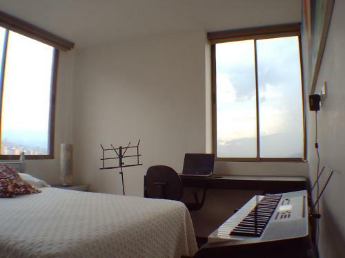 Habitacion Privada En Apartamento Del Poblado