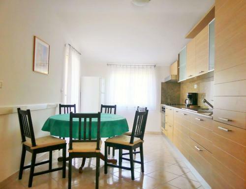 Apartments Sea View & Comfort