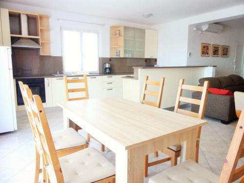 Apartments Sea View & Comfort