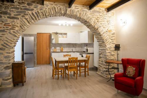 Apartamento La Fonte - Duplex In Historical Center