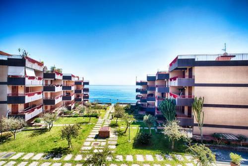 Apartamento Deluxe Blue Holiday Home Taormina Sea Front
