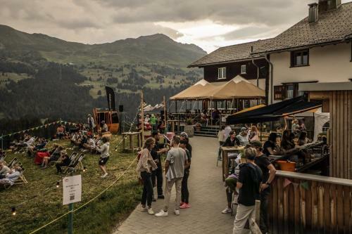 Hotel Berggasthaus Crest'ota