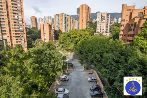 Apartamento Hotel Class Suites ? Poblado, Pool Balcony View 2 Bed Rooms AC Netflix