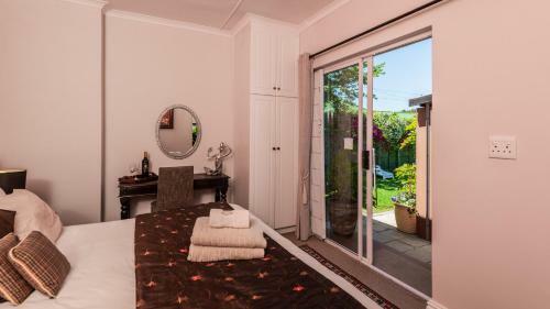 Hostal Brown Jug Guest House