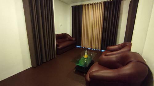 98 Home Apartment