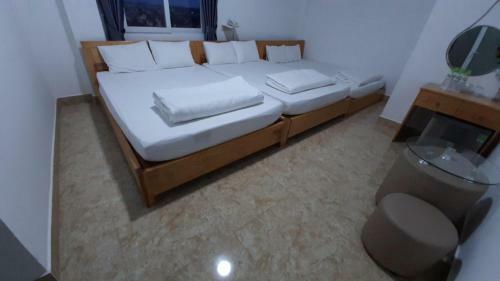 Hotel Kh�ch S?n H?ng Nguy�n