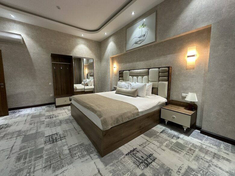 Green Park Hotel