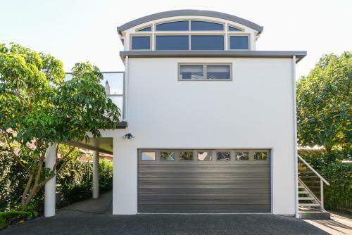 Napier Sea Views - Ahuriri Holiday House