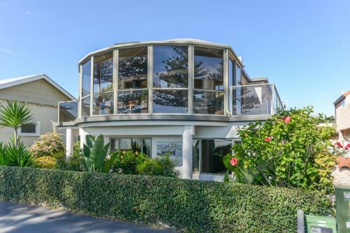 Napier Sea Views - Ahuriri Holiday House