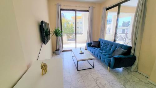 Comfy Rooms + Near Salt Lake + 100mbit Internet + Shared Apartment