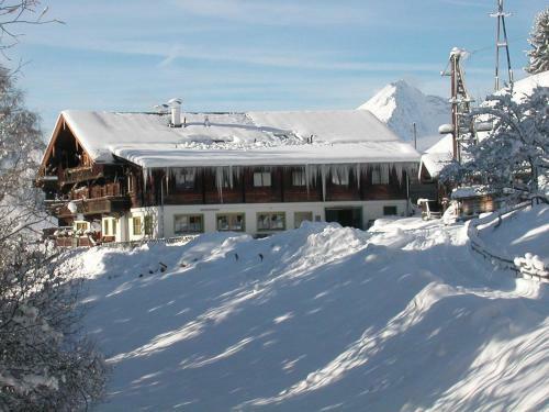 Hostal Hausbergerhof G�stehaus Ainberger