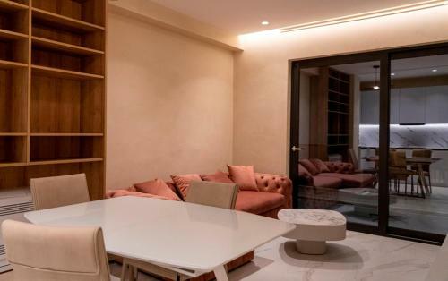 Golden Beach Residence - Deluxe Apartment