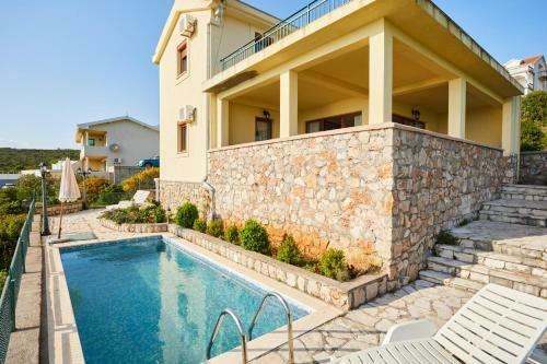 Villa Summer House & Swimming Pool
