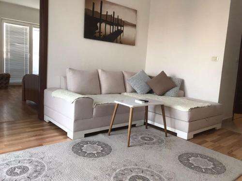 Apartament Dardani