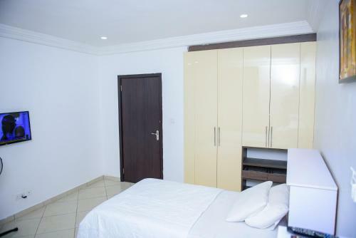 Apartamento 4 Bedroom Duplex-24hrs Electricity/wifi/security