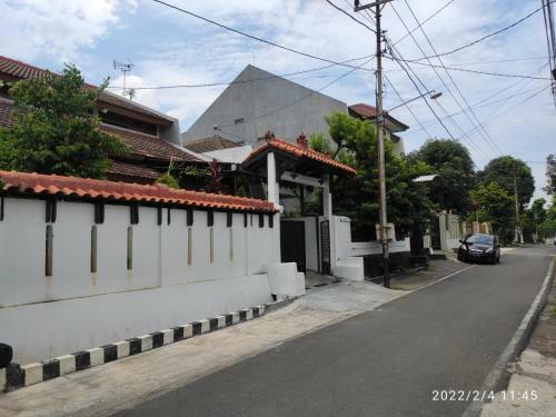 Kelana 2 Nice Homestay (5 Bed Rooms) Semarang