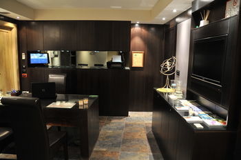 Aparthotel Suites Aguas De Viznar