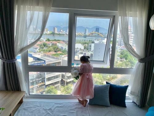 Apartamento C?n H? Monarchy Trung T�m Th�nh Ph?, View C?u R?ng