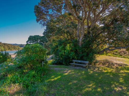 Patuwai Paradise - Whangamata Holiday Home