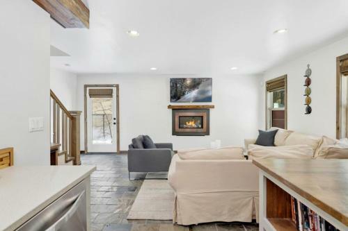 Village Chic Chalet #2113 By Big Bear Vacations