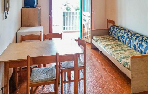 Awesome Apartment In Bibione With 2 Bedrooms
