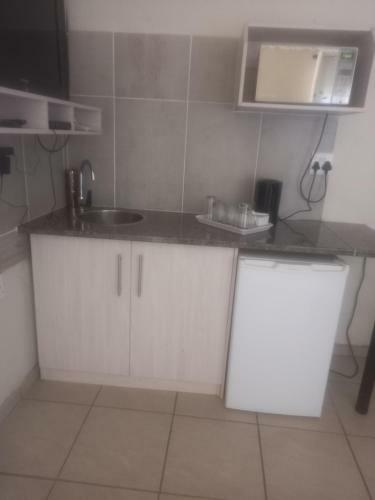 Bed & Breakfast Kgatholoha Guest House