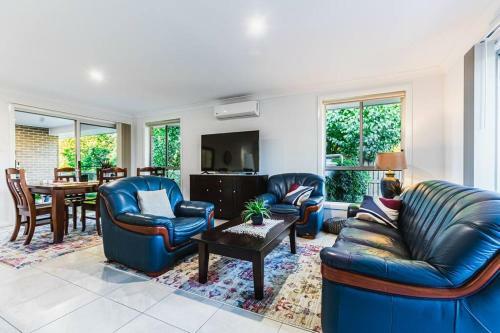 Park View Mudgee- Relax And Stroll To Everything! 3bdrm W Park Views