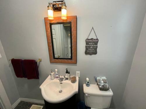 Cozy Two Storey 4br Home In Swan River