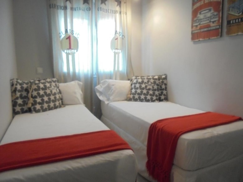 Hostal Tak