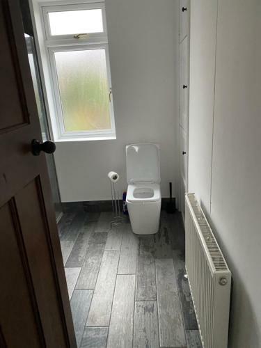 Bessie House*modern Refurb* Free Parking*racecourse*a1&m18