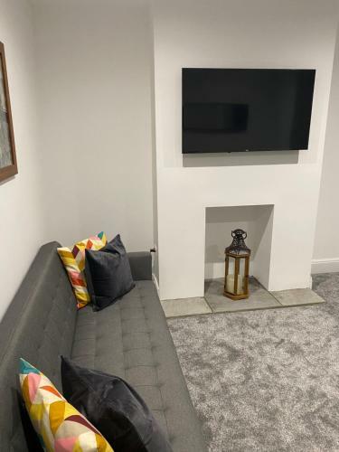 Bessie House*modern Refurb* Free Parking*racecourse*a1&m18