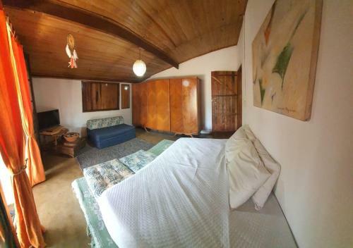Portal Nossa Terra - Casa Na Ro�a Em S�o Thom�