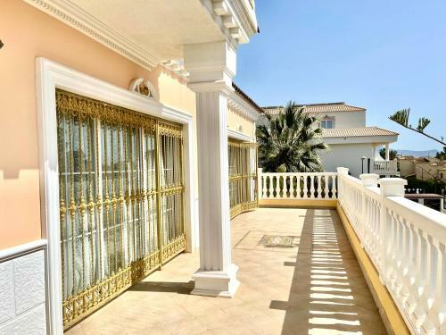 Villa Del Arte La Nucia