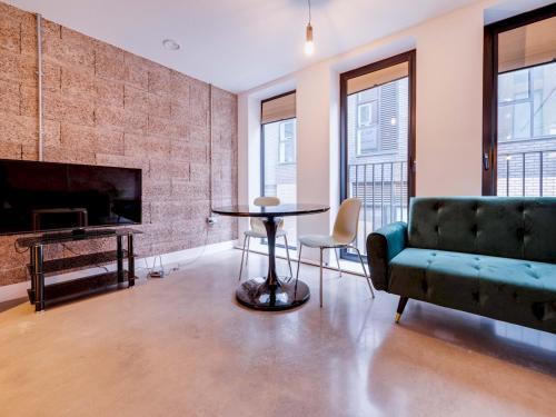 Pass The Keys Modern Studio Apartment Manchester