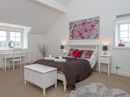 Pass The Keys Spacious Historic Cottage Minutes From Coast