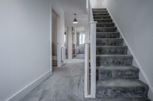 Maes Yr Orsaf - 4 Bedroom Holiday Home - Narberth