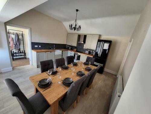 Luxury 3 Bedroom Apartment, 7 People Max.