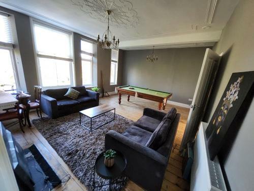 Luxury 3 Bedroom Apartment, 7 People Max.