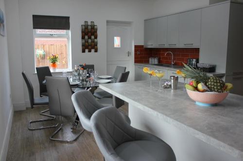 Lowes Meadow Cottage Holiday Rental