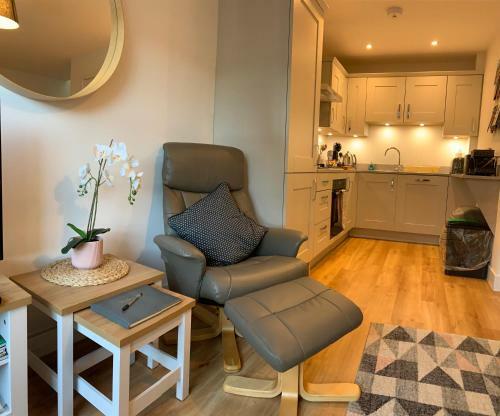 Central Location To New Forest & South Coast.